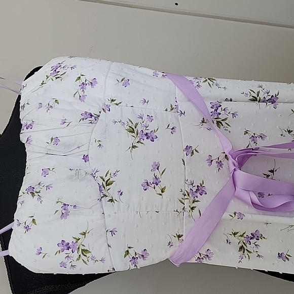 Dainty Floral Dress - Picture 3 of 7